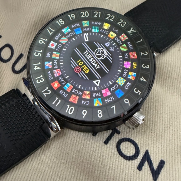 Louis Vuitton Tambour Horizon Smart Watch - Picture 4 of 4
